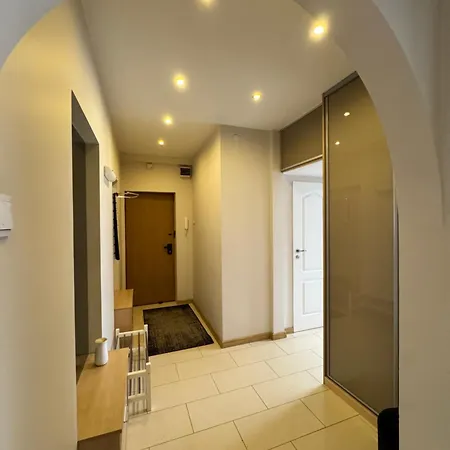 Manufaktura & Zoo & Atlas Arena District Parking Apartament *