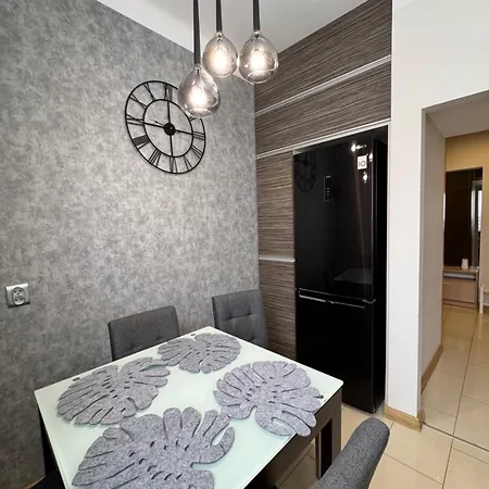 Manufaktura & Zoo & Atlas Arena District Parking *